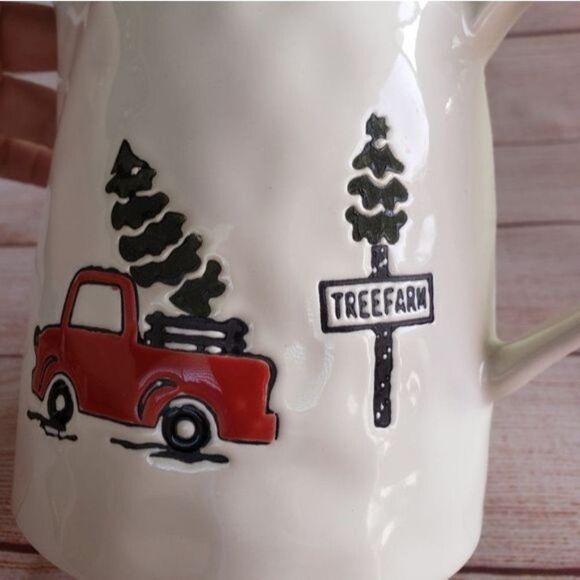 Unique Potter's Studio Ceramic Christmas Tree Lights Jug with Handle - Picture 2 of 10